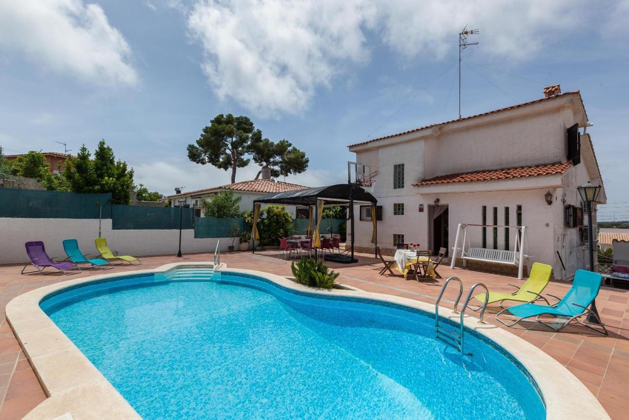 Villa Lilia Vilanova i la Geltrú Esterno foto